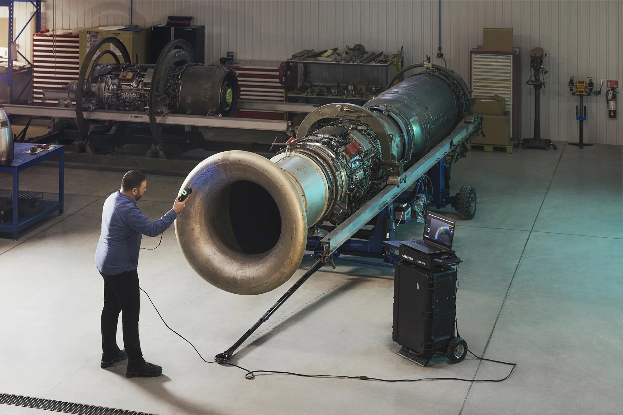 HandySCAN BLACK scanning aircraft engine 1 LR jpg